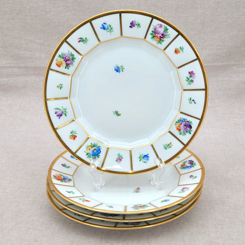 4 settings - Royal Copenhagen 'Henriette' 7.625 Inch SALAD PLATES #444-8514